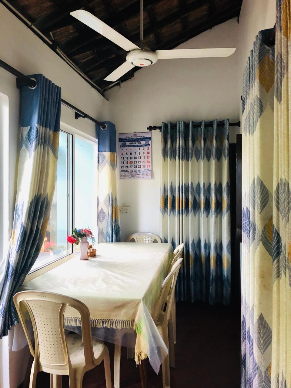 Hikkaduwa Backyard Beach Homestay Galle Ngoại thất bức ảnh