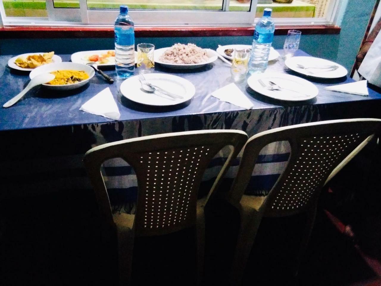Hikkaduwa Backyard Beach Homestay Galle Ngoại thất bức ảnh