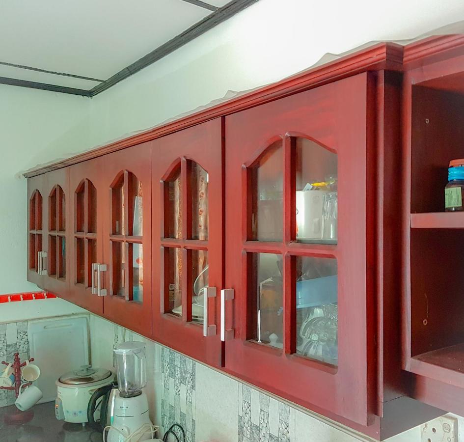 Hikkaduwa Backyard Beach Homestay Galle Ngoại thất bức ảnh